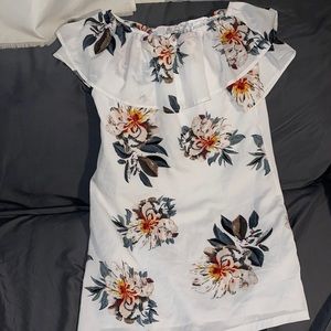 Super Cute off Shoulders Boutique Dress